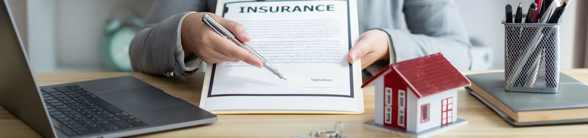 Cégpaletta program – komplex vállalati biztosítás Nyíregyházán és Debrecenben, eszközök, munkavállalók és ingatlanok teljes körű védelmével.